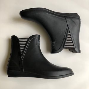 LONDON FOG CHELSEA RAIN BOOT 9. ECU!